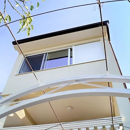 Apartment Luger 2. Stock Ražanj